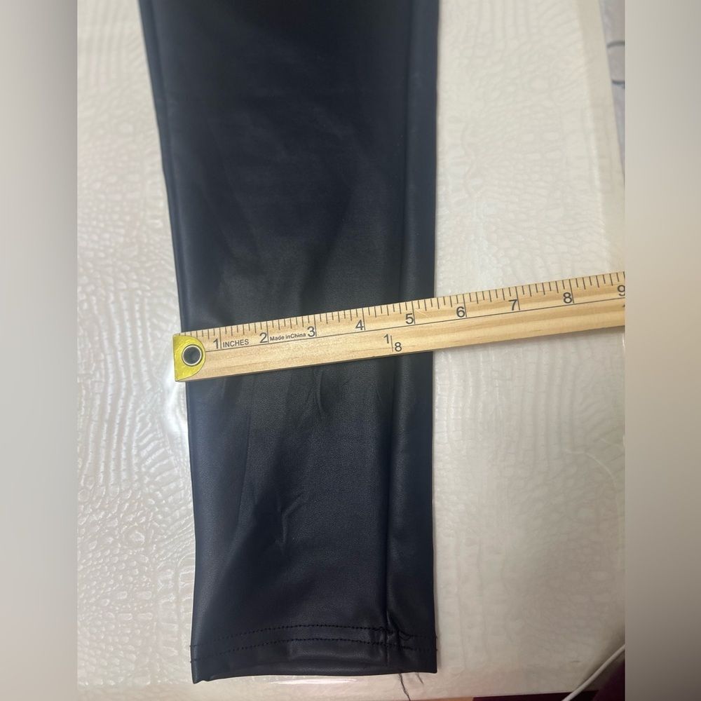 conceited Women Pant 50% PU 44% polyester 6% spandex Size L black . - Picture 8 of 8